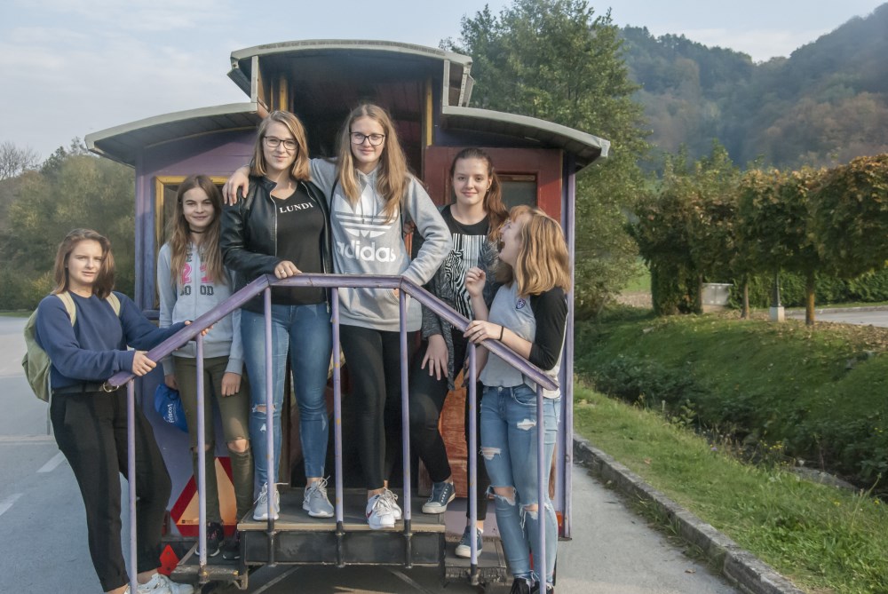 TURISTI V DOMAČEM KRAJU