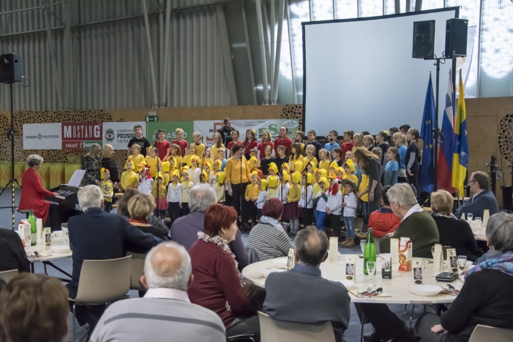 DRUŽENJE UPOKOJENCEV IN ŽUPANA OBČINE PODČETRTEK