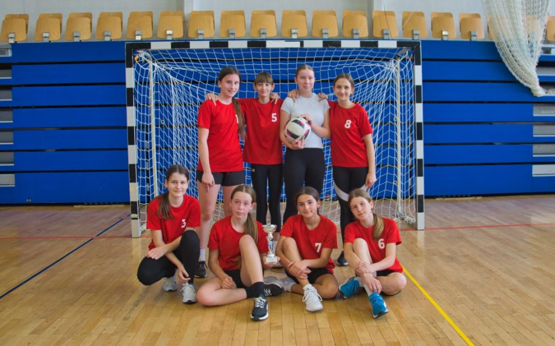 MEDOBČINSKO TEKMOVANJE V NOGOMETU ZA MLAJŠE UČENKE